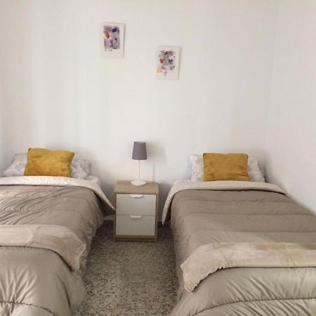 Apartamento Amplio Y Luminoso Plaza America, Wifi Apartment อาลิกันเต ภายนอก รูปภาพ