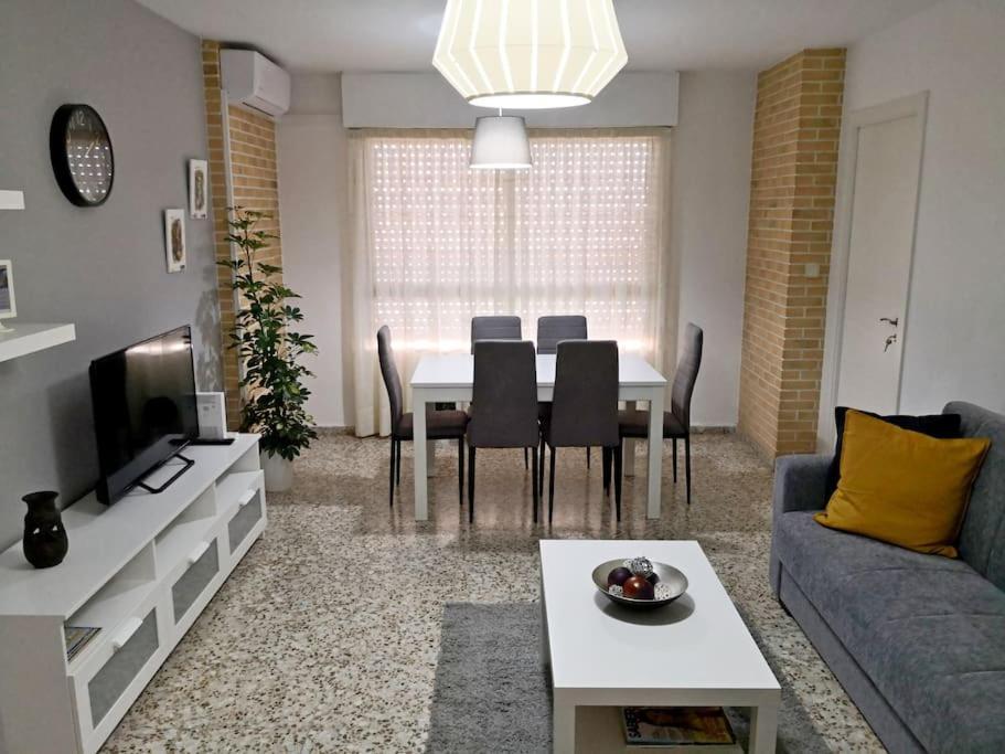 Apartamento Amplio Y Luminoso Plaza America, Wifi Apartment อาลิกันเต ภายนอก รูปภาพ