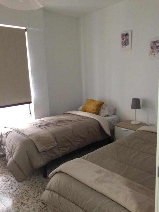 Apartamento Amplio Y Luminoso Plaza America, Wifi Apartment อาลิกันเต ภายนอก รูปภาพ